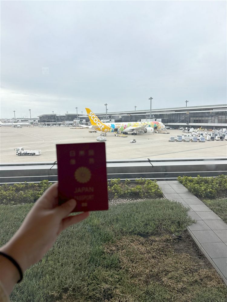 空港で手にしたパスポート